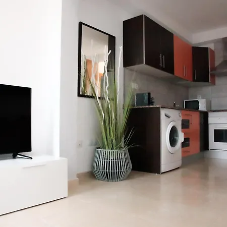 Delfines Κοραλέχο